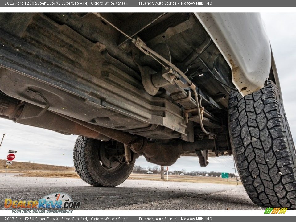 2013 Ford F250 Super Duty XL SuperCab 4x4 Oxford White / Steel Photo #21