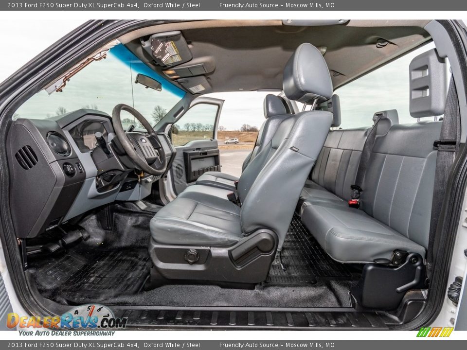 2013 Ford F250 Super Duty XL SuperCab 4x4 Oxford White / Steel Photo #23