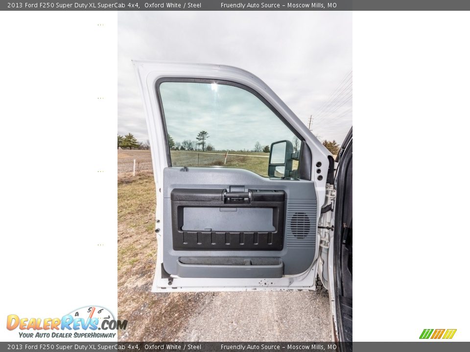 2013 Ford F250 Super Duty XL SuperCab 4x4 Oxford White / Steel Photo #26