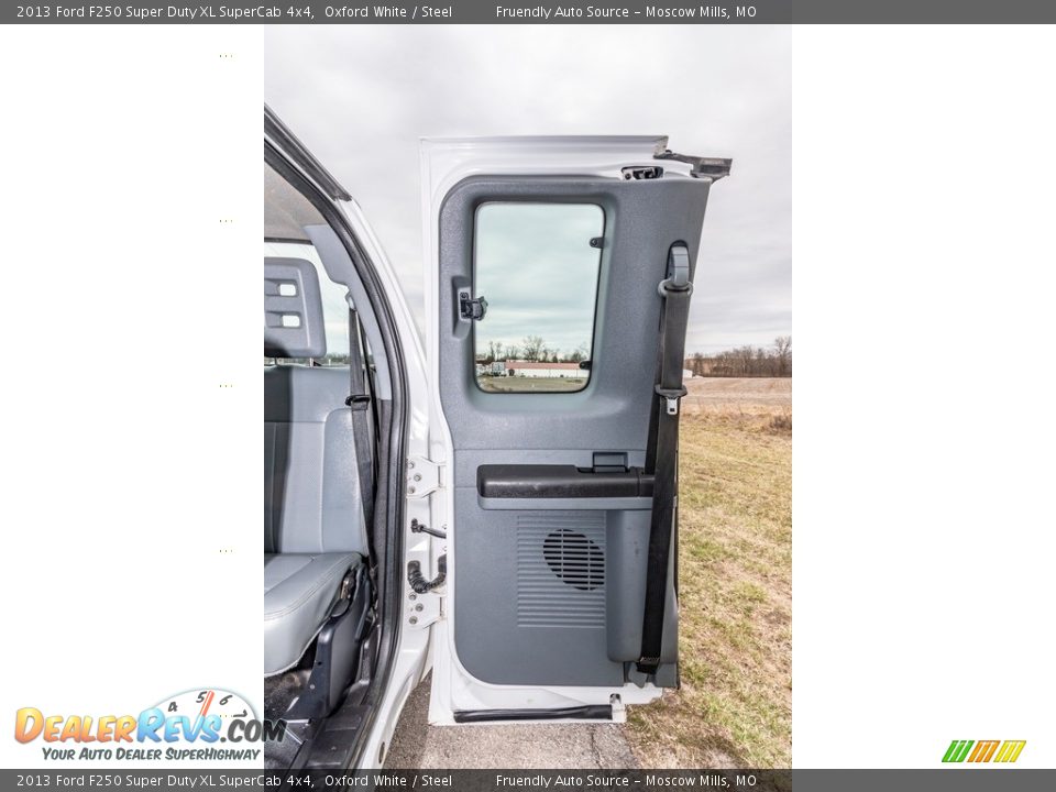 2013 Ford F250 Super Duty XL SuperCab 4x4 Oxford White / Steel Photo #27