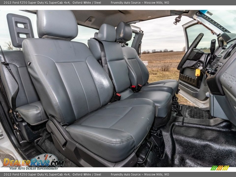 2013 Ford F250 Super Duty XL SuperCab 4x4 Oxford White / Steel Photo #28