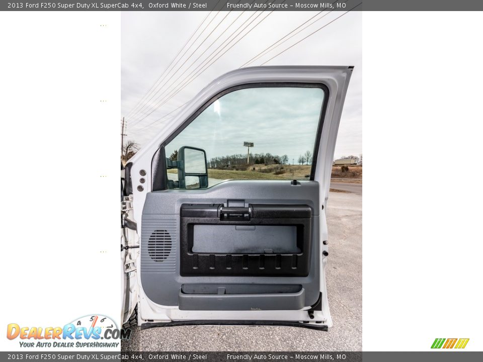 2013 Ford F250 Super Duty XL SuperCab 4x4 Oxford White / Steel Photo #32