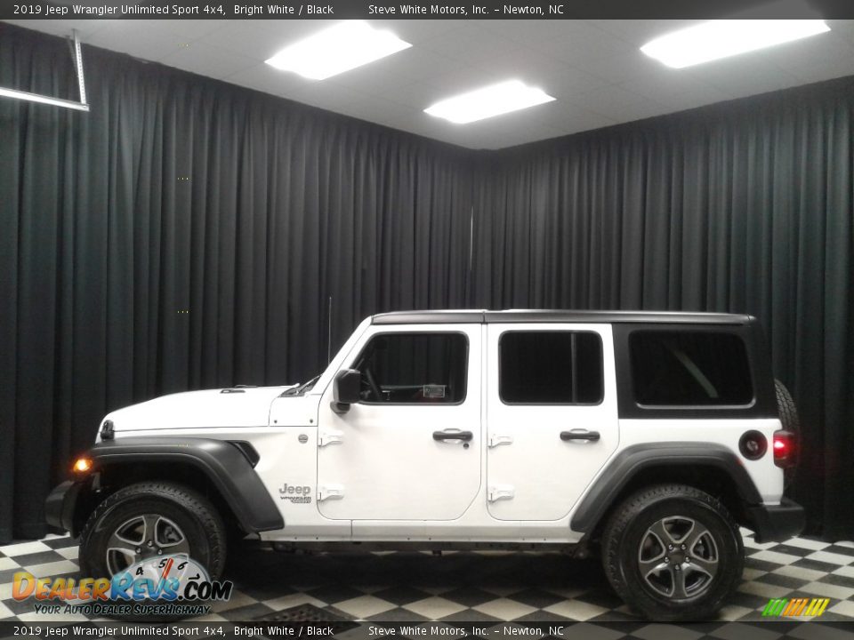 2019 Jeep Wrangler Unlimited Sport 4x4 Bright White / Black Photo #1