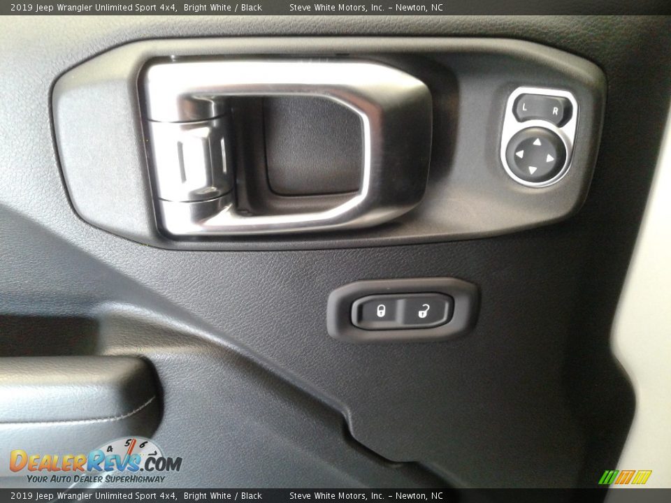 2019 Jeep Wrangler Unlimited Sport 4x4 Bright White / Black Photo #9