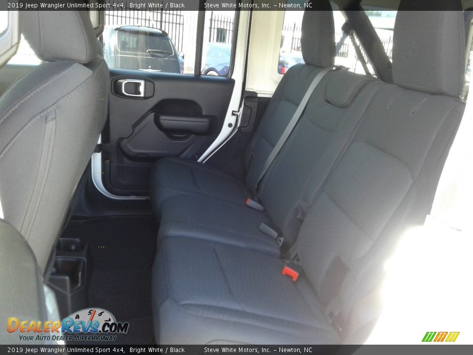 2019 Jeep Wrangler Unlimited Sport 4x4 Bright White / Black Photo #11