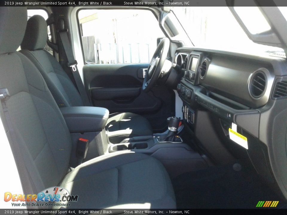2019 Jeep Wrangler Unlimited Sport 4x4 Bright White / Black Photo #14