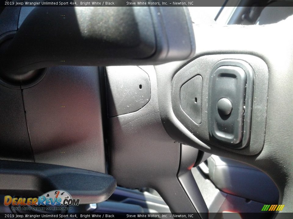 2019 Jeep Wrangler Unlimited Sport 4x4 Bright White / Black Photo #15