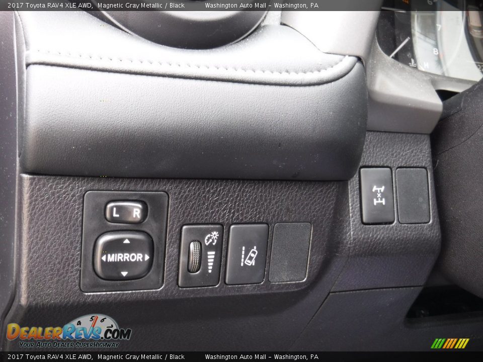 2017 Toyota RAV4 XLE AWD Magnetic Gray Metallic / Black Photo #13