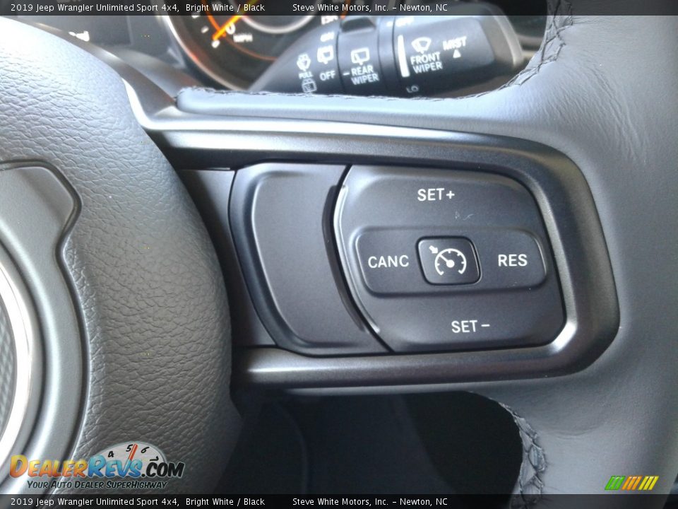 2019 Jeep Wrangler Unlimited Sport 4x4 Bright White / Black Photo #17