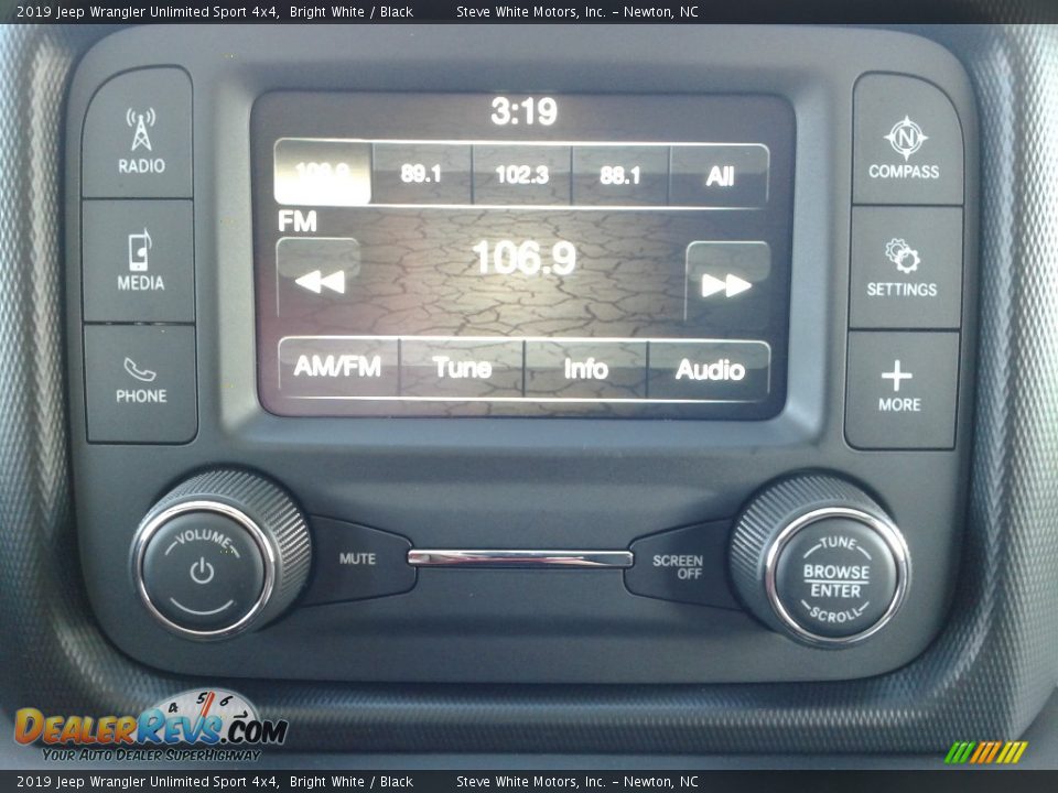 2019 Jeep Wrangler Unlimited Sport 4x4 Bright White / Black Photo #20