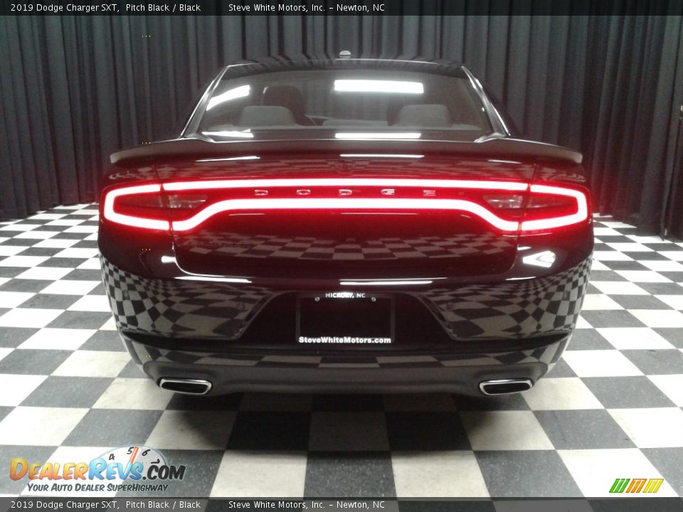 2019 Dodge Charger SXT Pitch Black / Black Photo #7