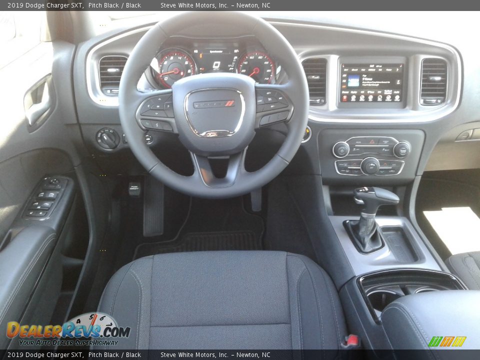 2019 Dodge Charger SXT Pitch Black / Black Photo #29