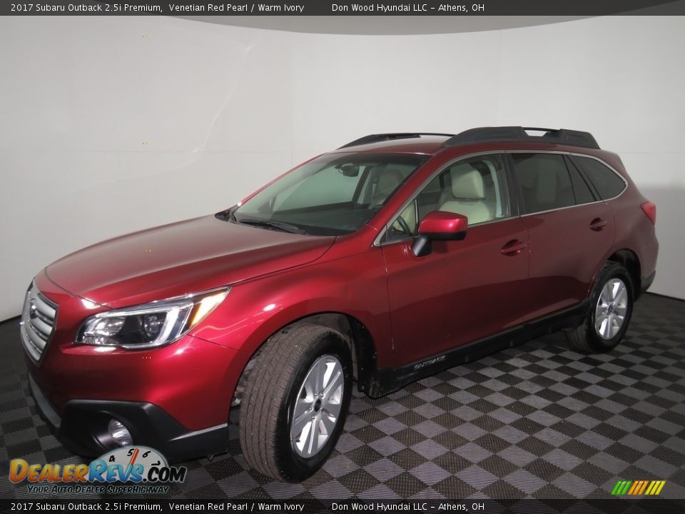 2017 Subaru Outback 2.5i Premium Venetian Red Pearl / Warm Ivory Photo #5
