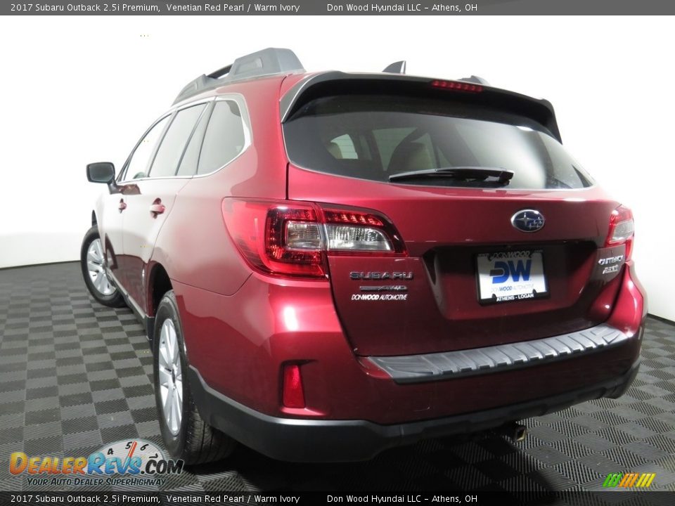 2017 Subaru Outback 2.5i Premium Venetian Red Pearl / Warm Ivory Photo #18
