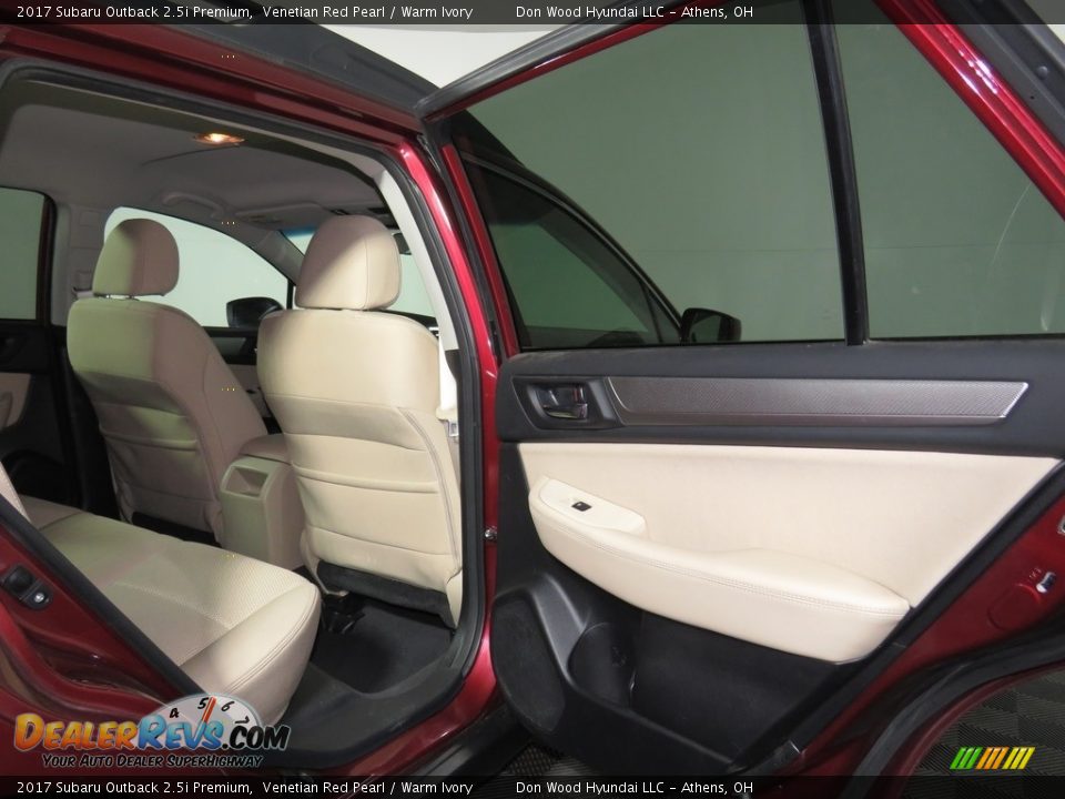 2017 Subaru Outback 2.5i Premium Venetian Red Pearl / Warm Ivory Photo #28