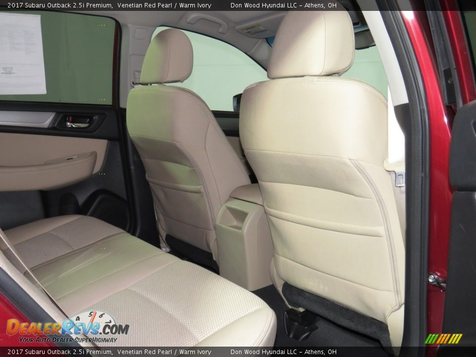 2017 Subaru Outback 2.5i Premium Venetian Red Pearl / Warm Ivory Photo #30
