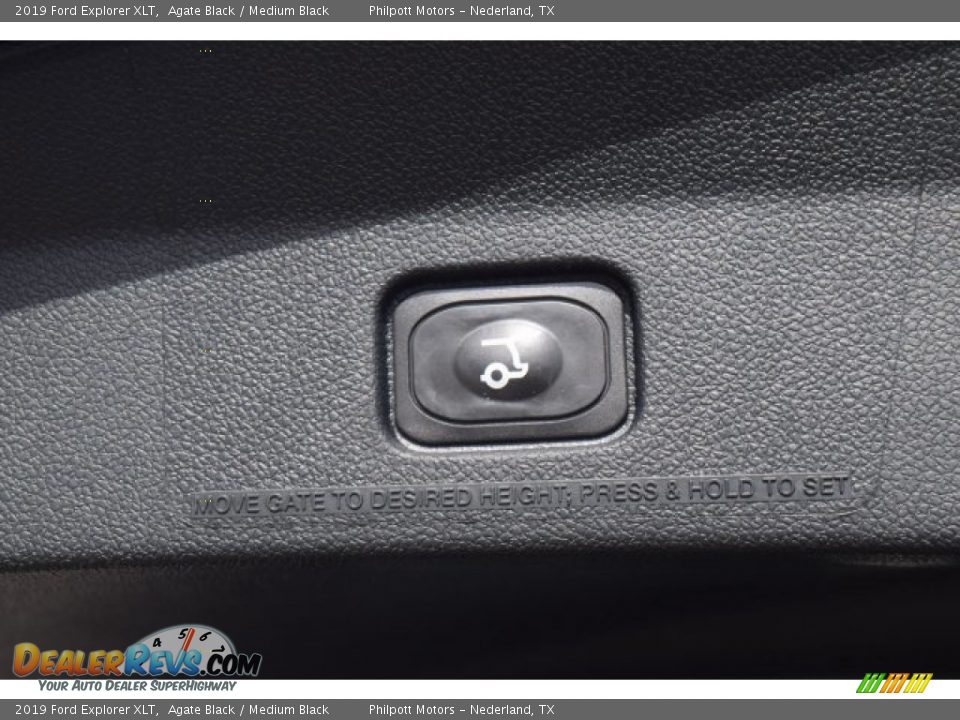 2019 Ford Explorer XLT Agate Black / Medium Black Photo #28