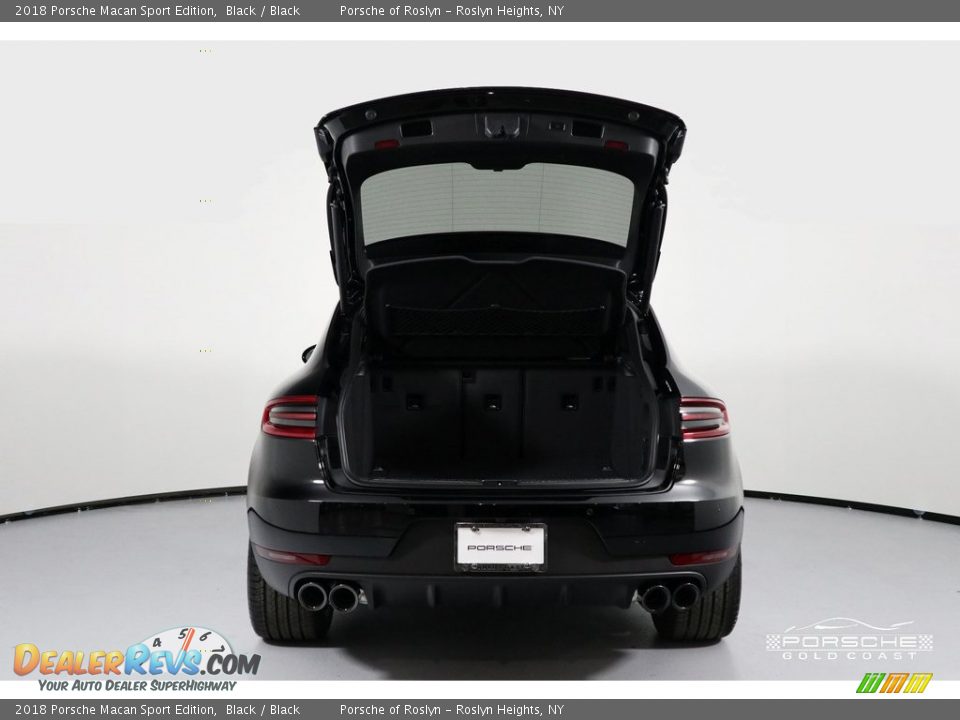 2018 Porsche Macan Sport Edition Black / Black Photo #7