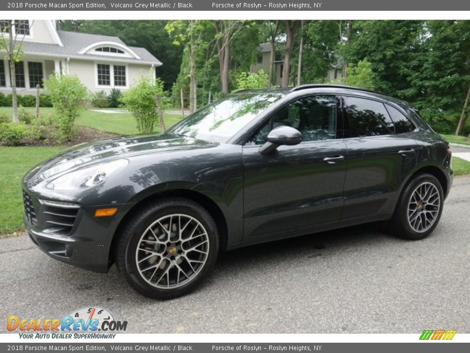 2018 Porsche Macan Sport Edition Volcano Grey Metallic / Black Photo #1