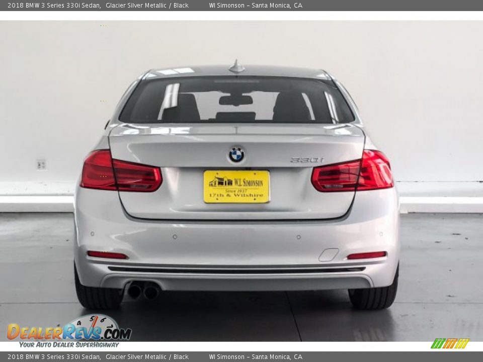 2018 BMW 3 Series 330i Sedan Glacier Silver Metallic / Black Photo #3