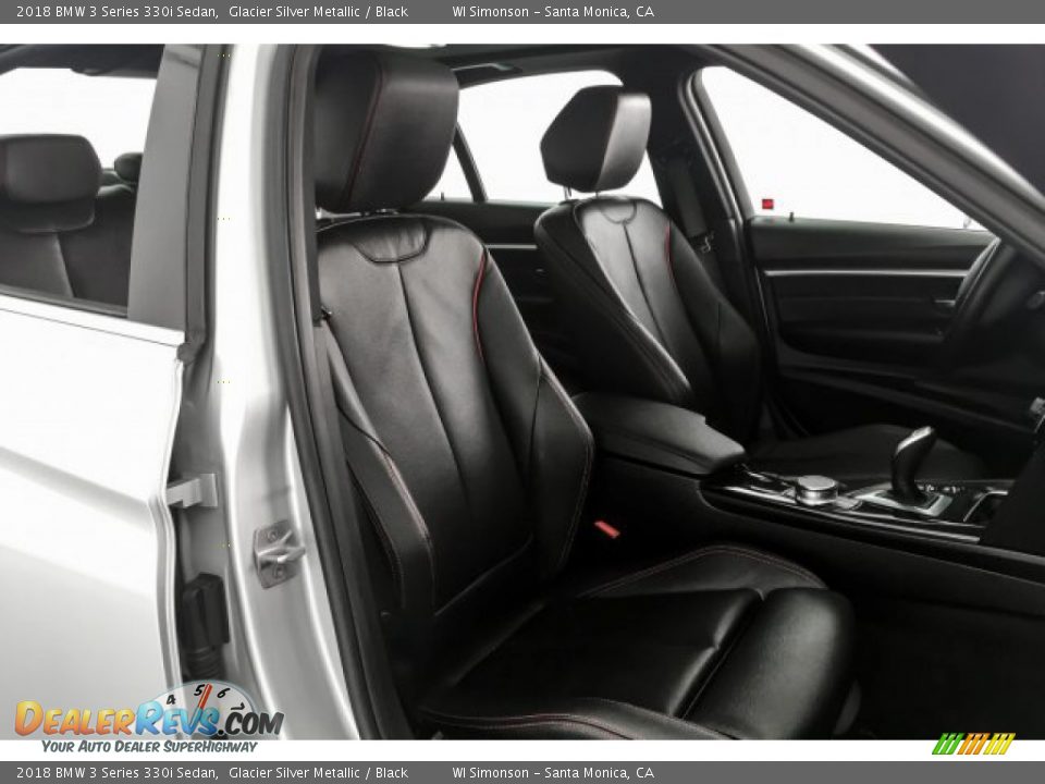 2018 BMW 3 Series 330i Sedan Glacier Silver Metallic / Black Photo #6