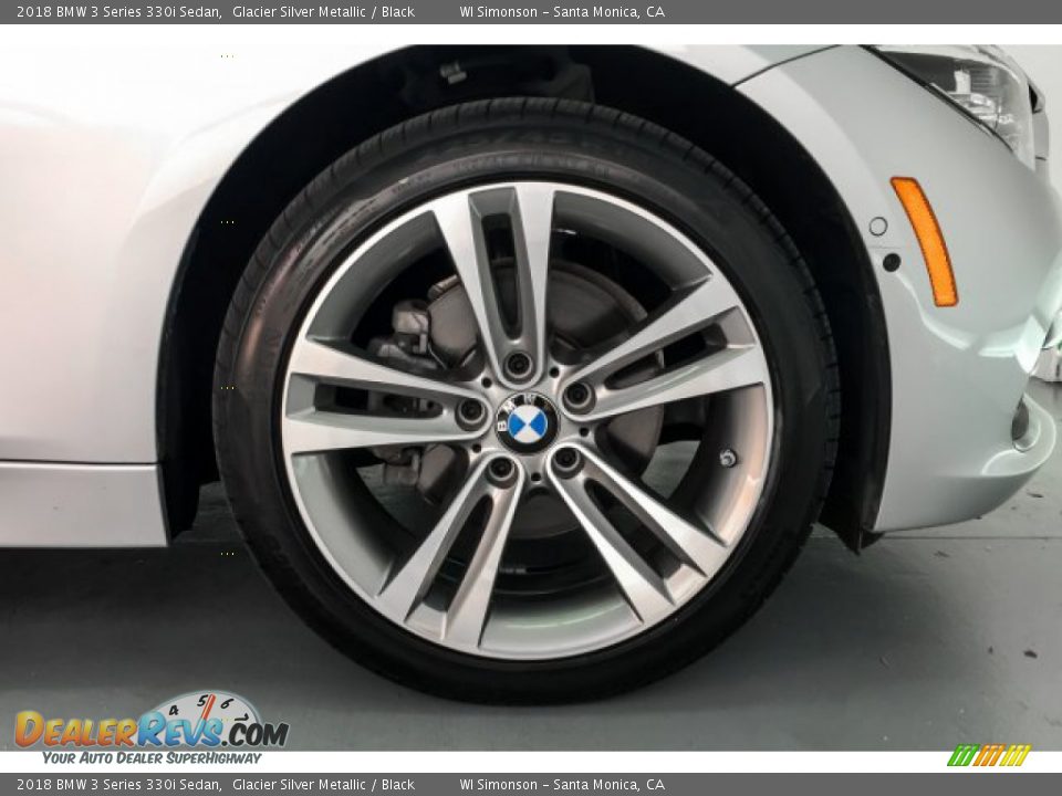 2018 BMW 3 Series 330i Sedan Glacier Silver Metallic / Black Photo #8