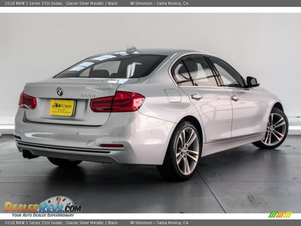 2018 BMW 3 Series 330i Sedan Glacier Silver Metallic / Black Photo #16
