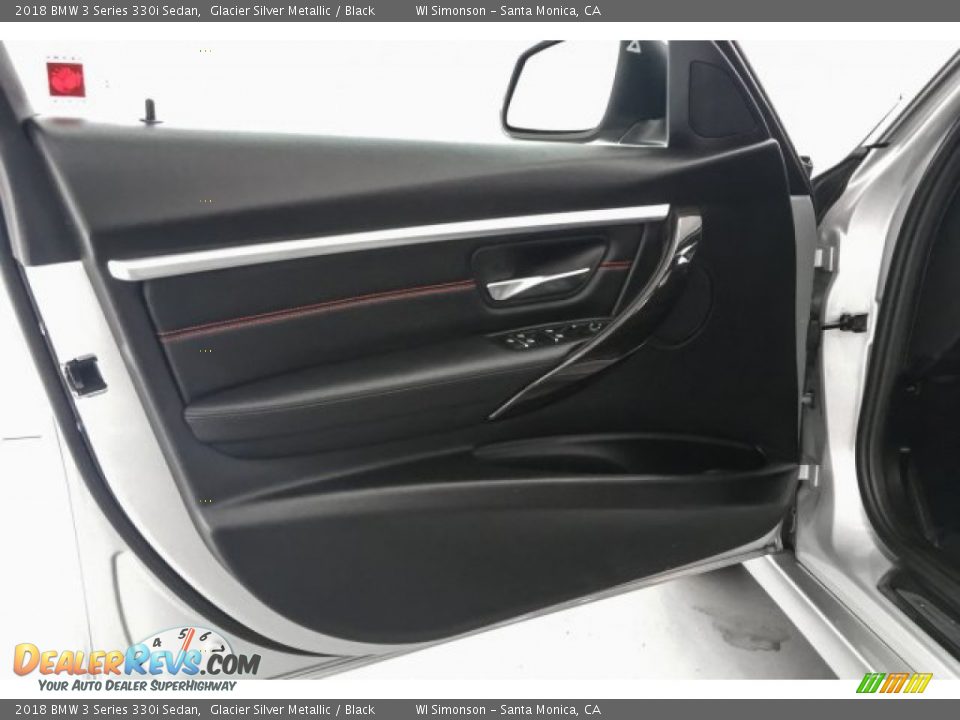2018 BMW 3 Series 330i Sedan Glacier Silver Metallic / Black Photo #26