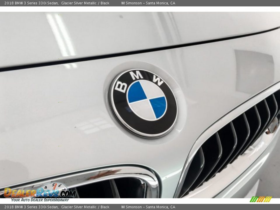 2018 BMW 3 Series 330i Sedan Glacier Silver Metallic / Black Photo #34
