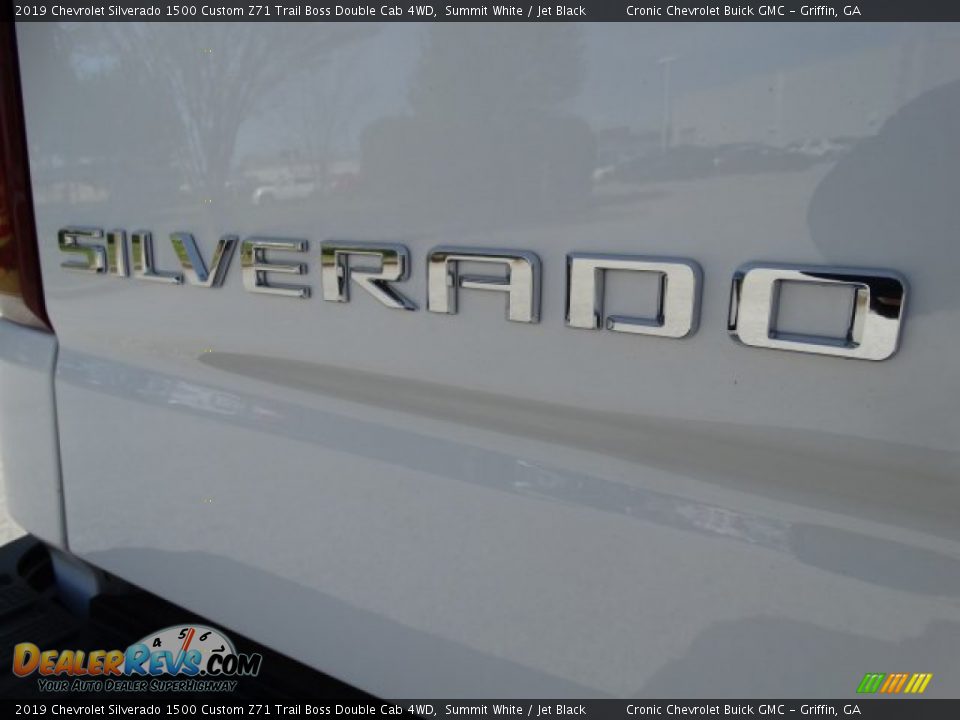 2019 Chevrolet Silverado 1500 Custom Z71 Trail Boss Double Cab 4WD Summit White / Jet Black Photo #9