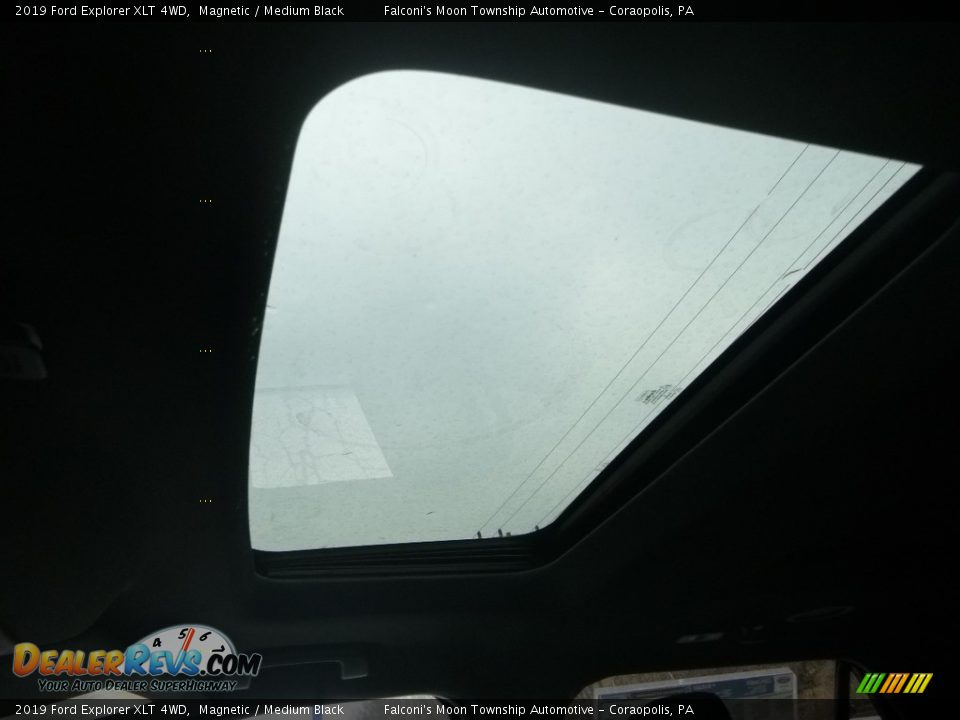 2019 Ford Explorer XLT 4WD Magnetic / Medium Black Photo #12