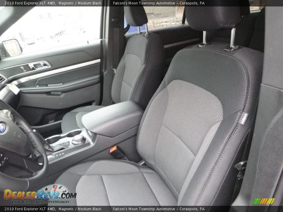 2019 Ford Explorer XLT 4WD Magnetic / Medium Black Photo #11