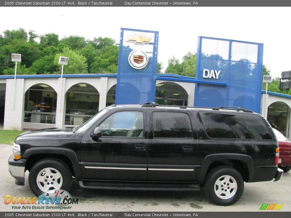 2005 Chevrolet Suburban 1500 LT 4x4 Black / Tan/Neutral Photo #2