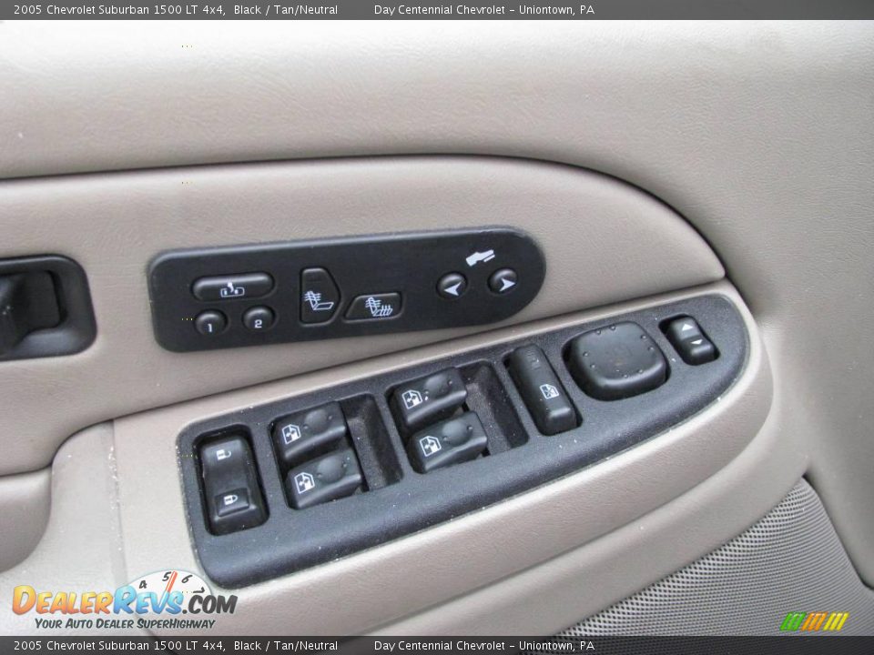 2005 Chevrolet Suburban 1500 LT 4x4 Black / Tan/Neutral Photo #10
