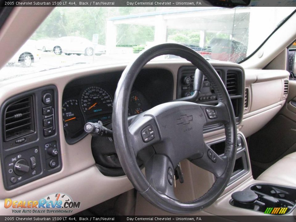 2005 Chevrolet Suburban 1500 LT 4x4 Black / Tan/Neutral Photo #11
