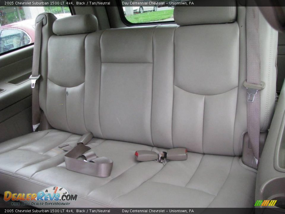 2005 Chevrolet Suburban 1500 LT 4x4 Black / Tan/Neutral Photo #14