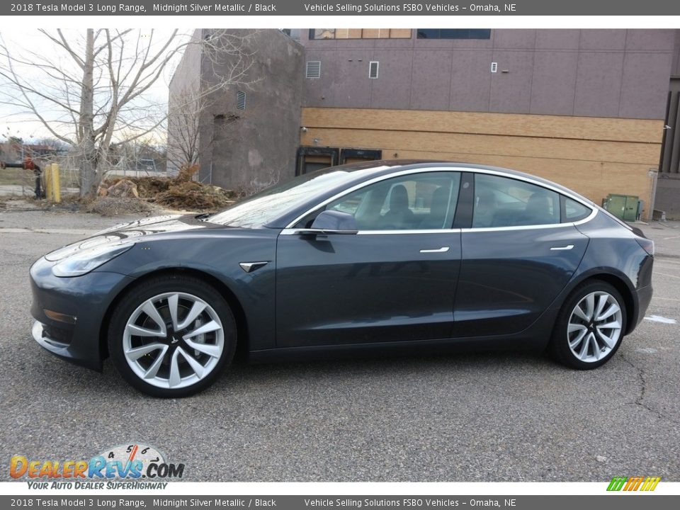 Front 3/4 View of 2018 Tesla Model 3 Long Range Photo #20
