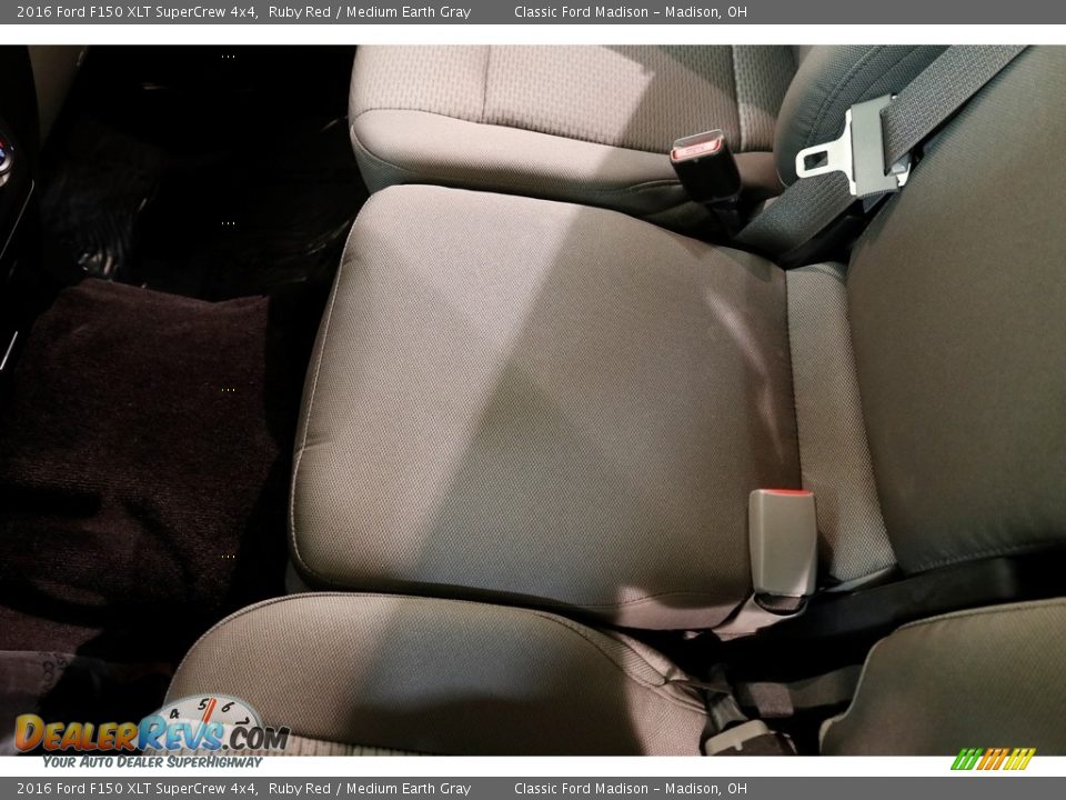 2016 Ford F150 XLT SuperCrew 4x4 Ruby Red / Medium Earth Gray Photo #15