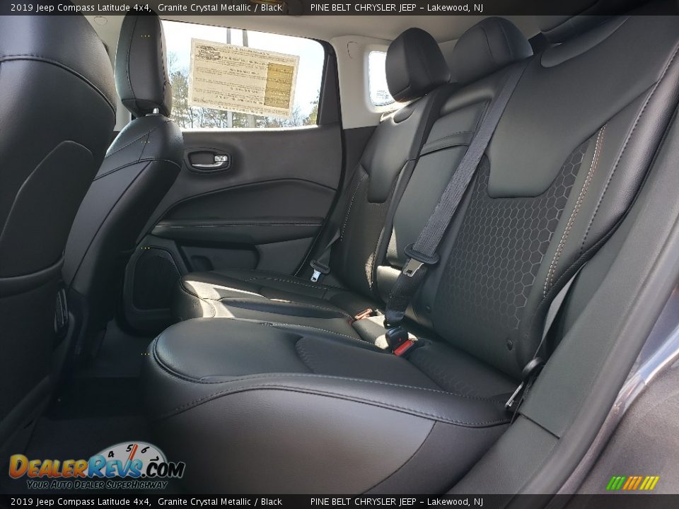 2019 Jeep Compass Latitude 4x4 Granite Crystal Metallic / Black Photo #6