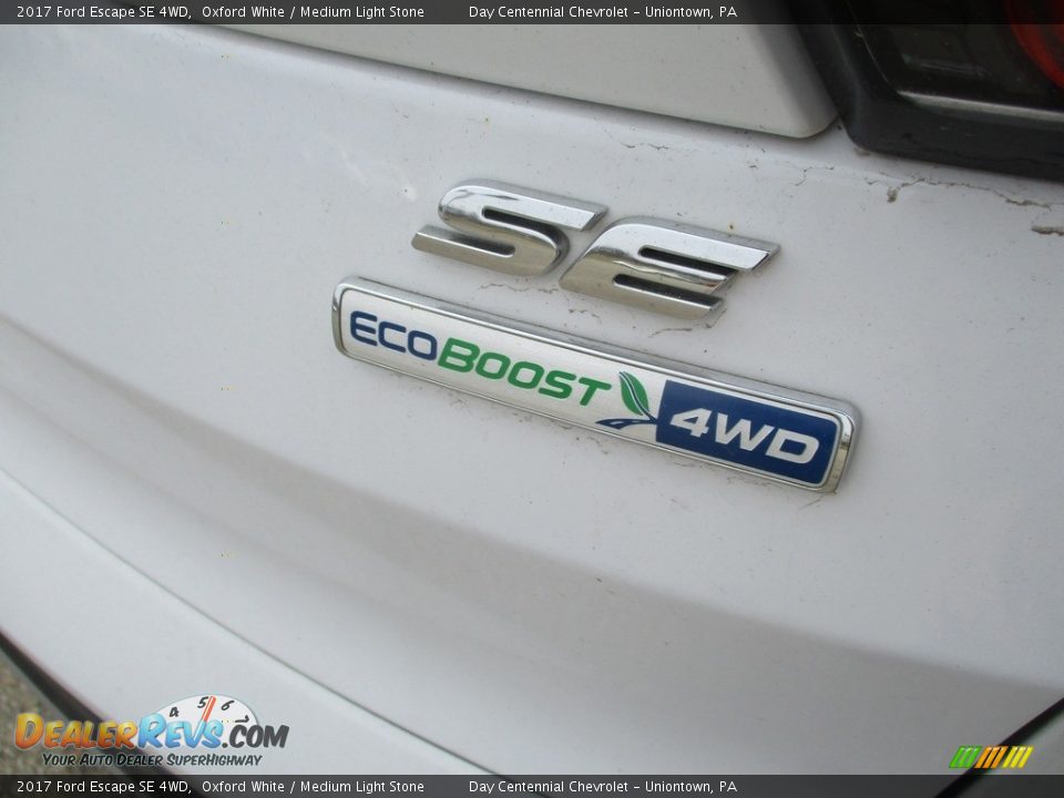 2017 Ford Escape SE 4WD Oxford White / Medium Light Stone Photo #10