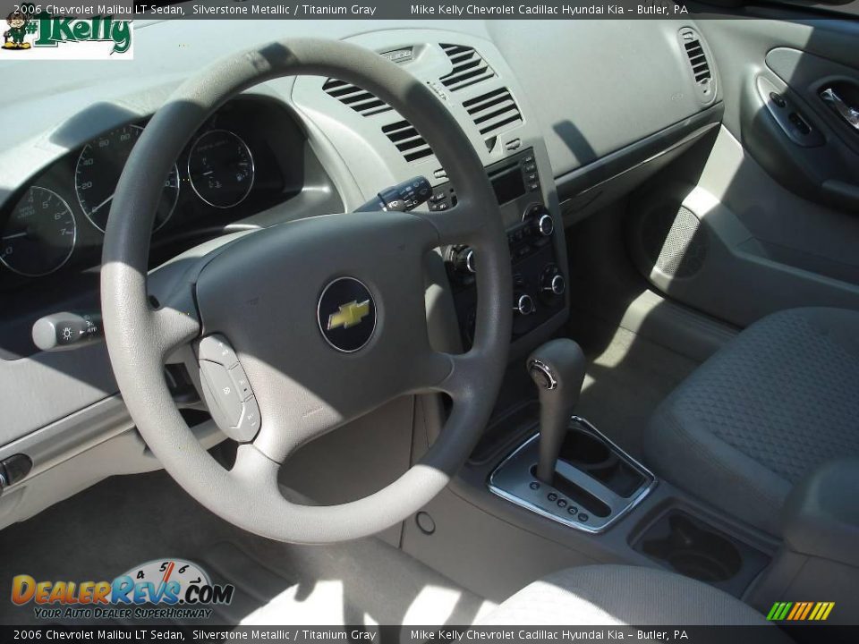 2006 Chevrolet Malibu LT Sedan Silverstone Metallic / Titanium Gray Photo #7