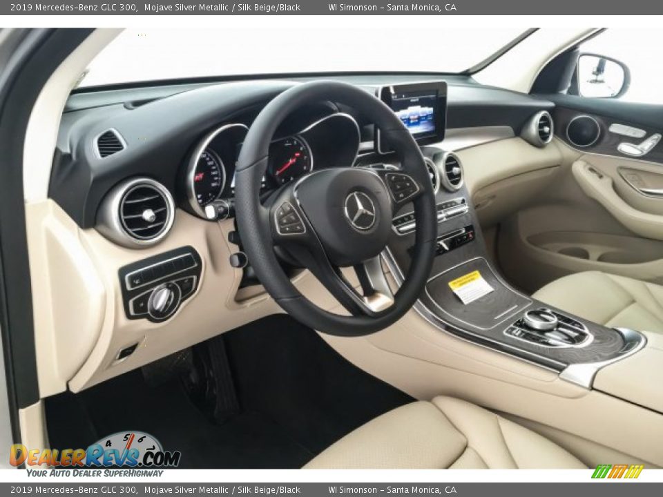 2019 Mercedes-Benz GLC 300 Mojave Silver Metallic / Silk Beige/Black Photo #4
