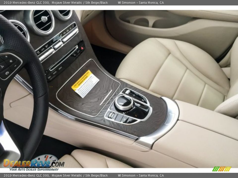 2019 Mercedes-Benz GLC 300 Mojave Silver Metallic / Silk Beige/Black Photo #7