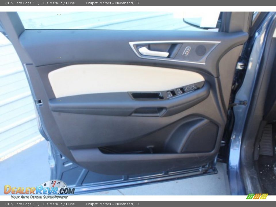 2019 Ford Edge SEL Blue Metallic / Dune Photo #9