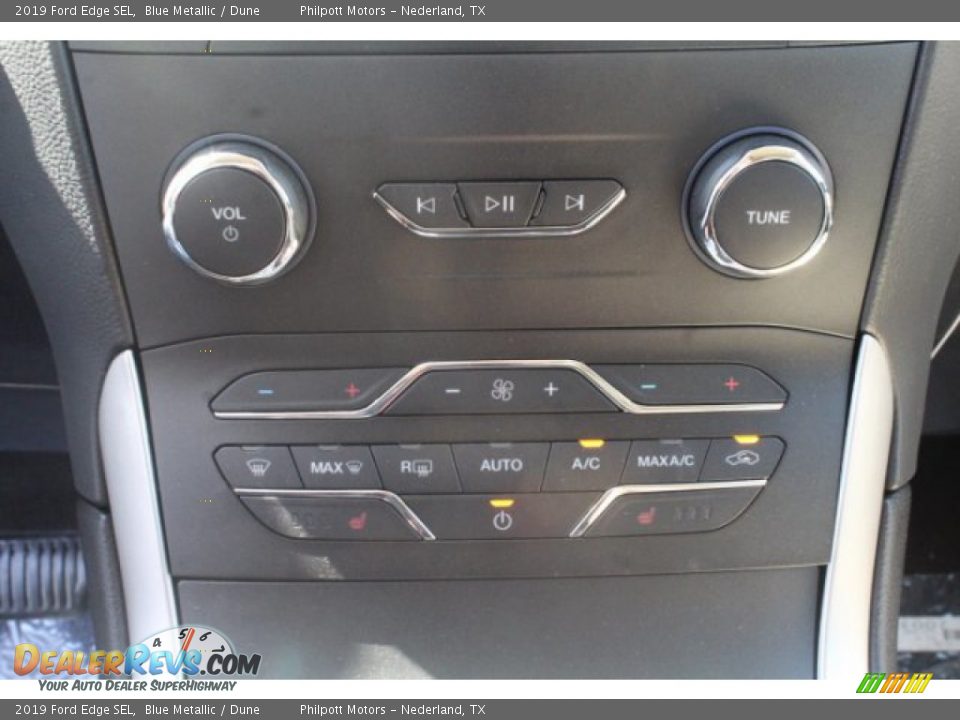 2019 Ford Edge SEL Blue Metallic / Dune Photo #13