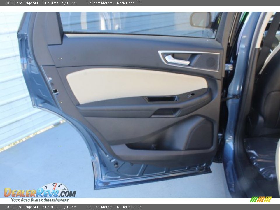 2019 Ford Edge SEL Blue Metallic / Dune Photo #18