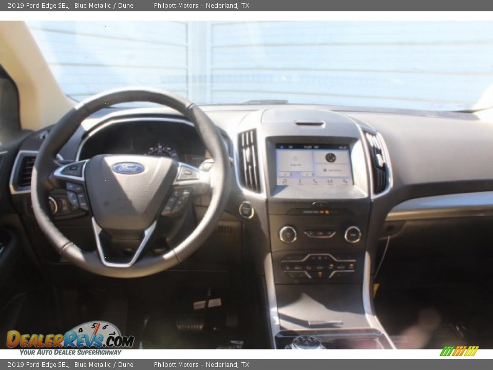 2019 Ford Edge SEL Blue Metallic / Dune Photo #20