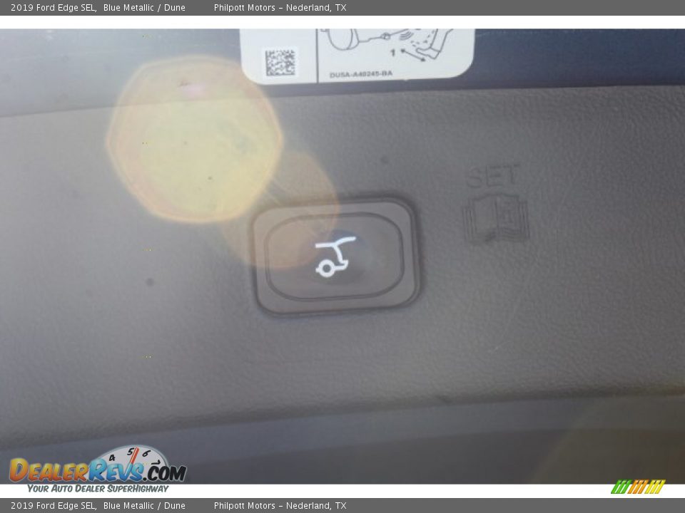 2019 Ford Edge SEL Blue Metallic / Dune Photo #23