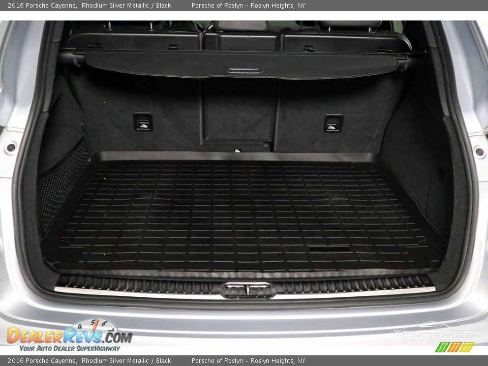 2016 Porsche Cayenne Rhodium Silver Metallic / Black Photo #8