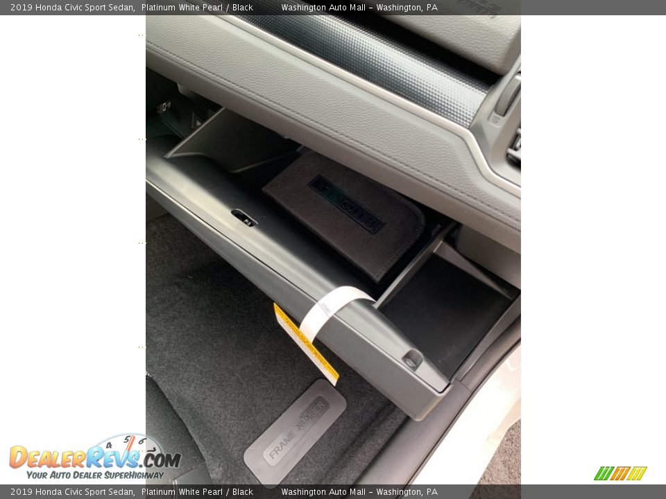 2019 Honda Civic Sport Sedan Platinum White Pearl / Black Photo #30
